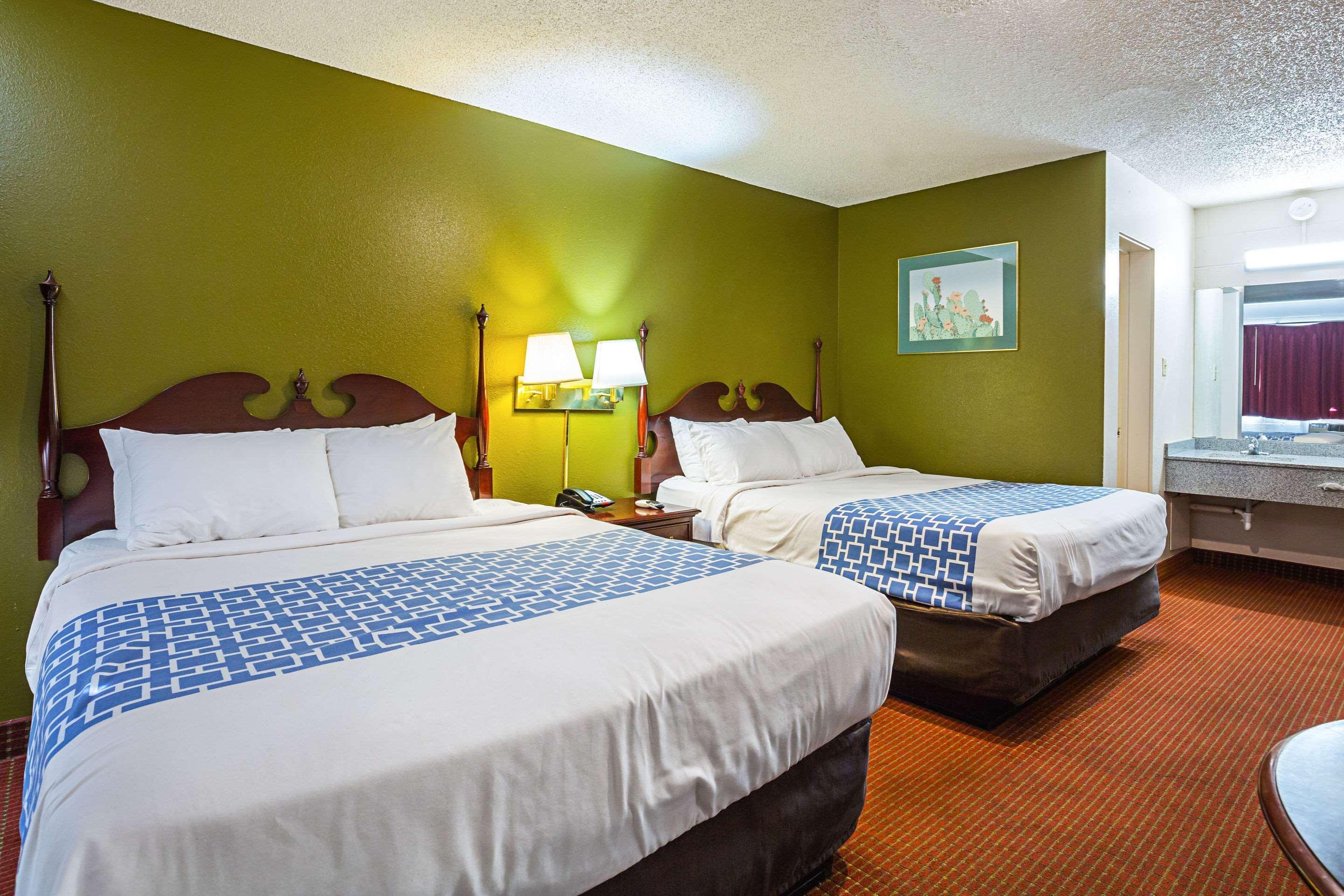 Rodeway Inn シーダー・シティ エクステリア 写真