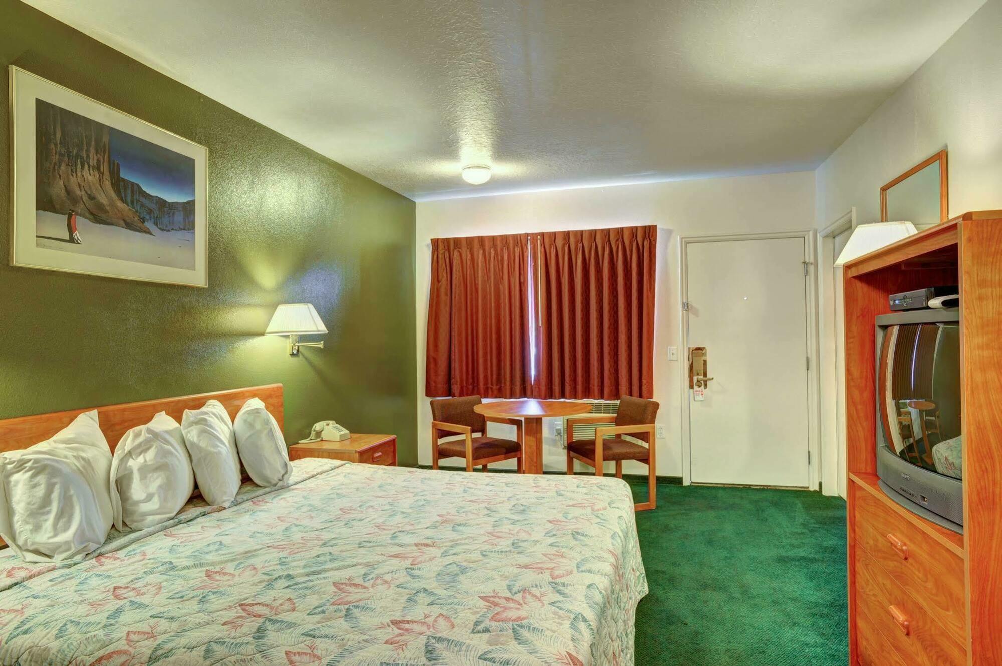 Rodeway Inn シーダー・シティ エクステリア 写真