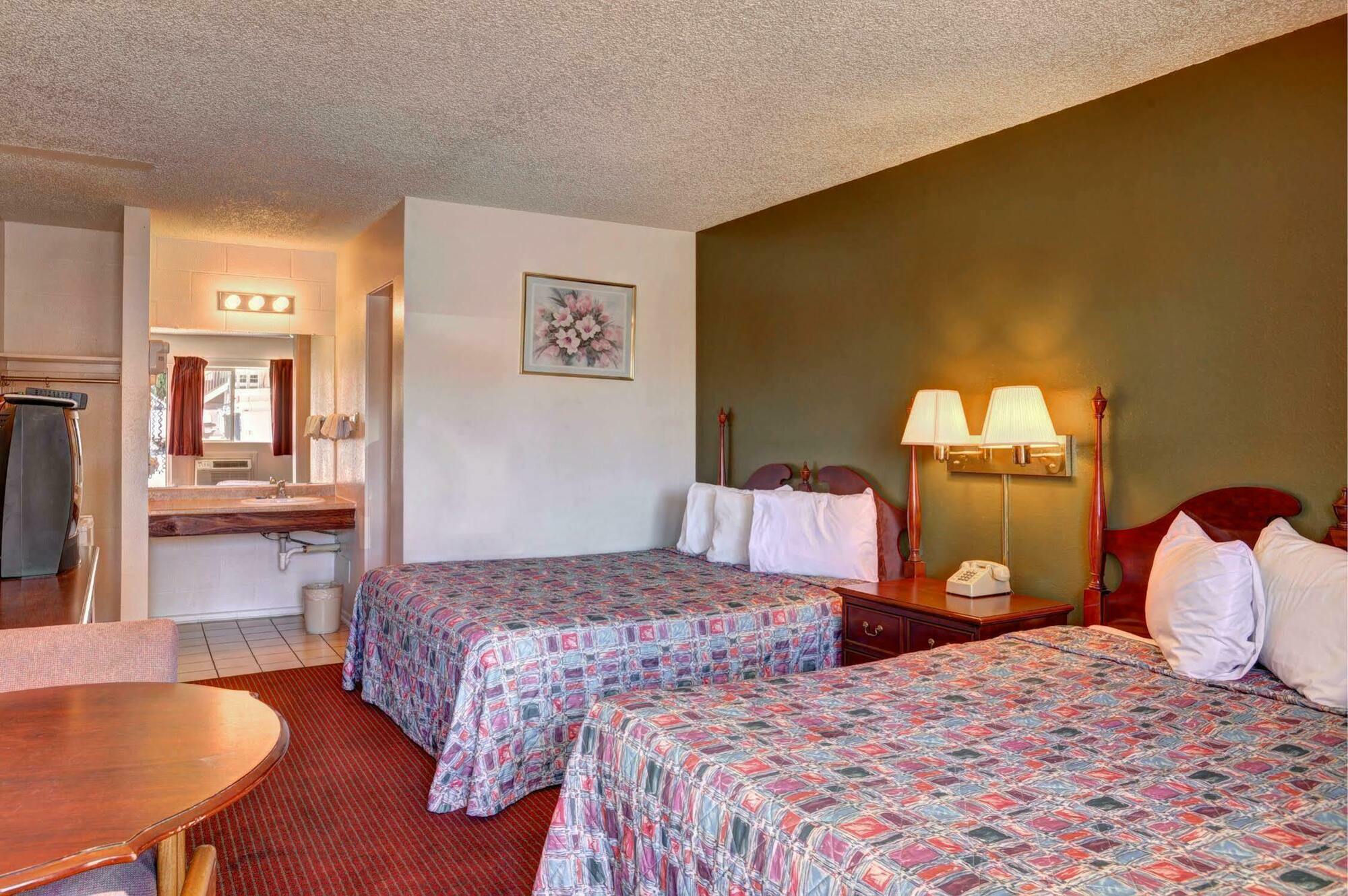Rodeway Inn シーダー・シティ エクステリア 写真